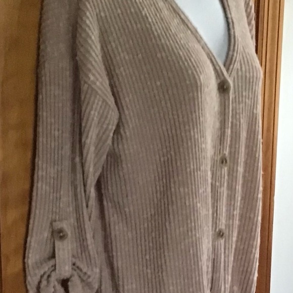 Tan Button-Up Ribbed Cardigan - Picture 3 of 5